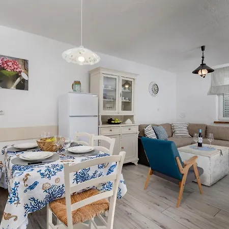 Stunning In With 4 Bedrooms And Wifi Holiday home