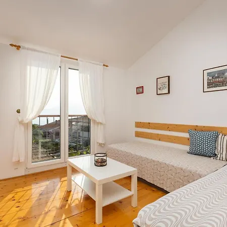 Holiday home Stunning In With 4 Bedrooms And Wifi *