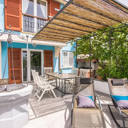 Stunning In With 4 Bedrooms And Wifi * Pinezici (Krk)