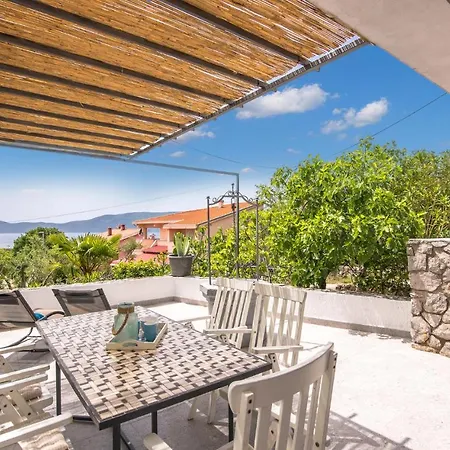 Stunning In With 4 Bedrooms And Wifi Holiday home *