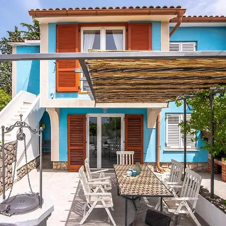 Stunning In With 4 Bedrooms And Wifi